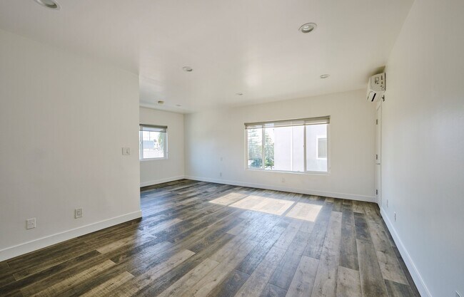 Foto del edificio - 1333 W 36th Pl