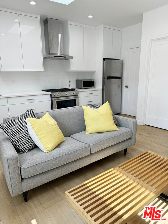 Foto del edificio - 2650 Tilden Ave