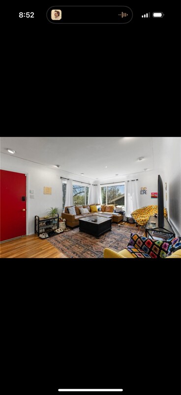 Foto del edificio - 111 S Perry St