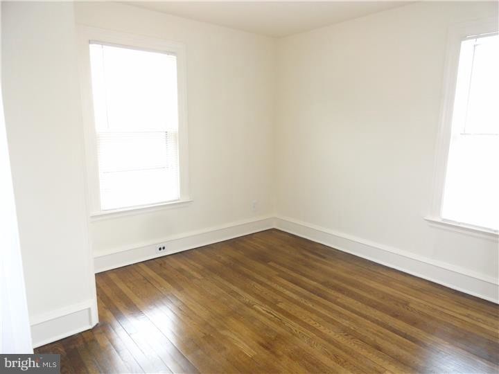 Primary Photo - 1572 Pennington Rd