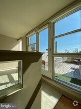 Building Photo - 2110 Lombard St