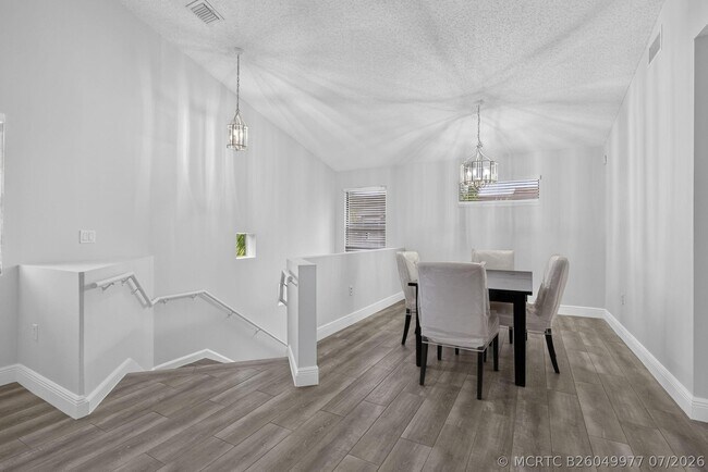 Foto del edificio - 12708 Shoreline Dr