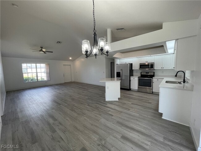 Foto del edificio - 2446 SW Embers Terrace