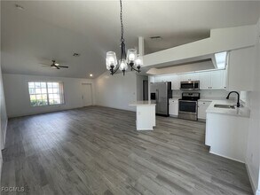 Building Photo - 2446 SW Embers Terrace