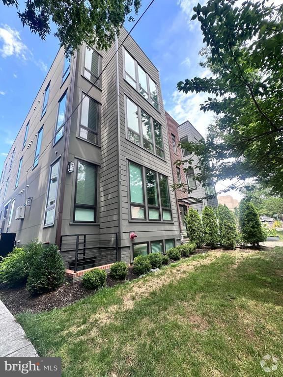 Building Photo - 4319 Harrison St NW