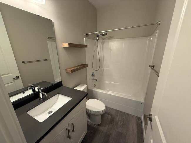 Foto del edificio - 17749 26th Dr NE