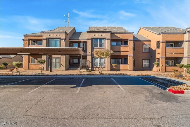 Foto del edificio - 6650 W Warm Springs Rd