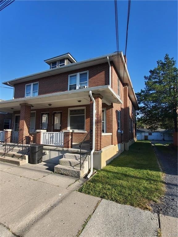 Primary Photo - 626 Walnut St