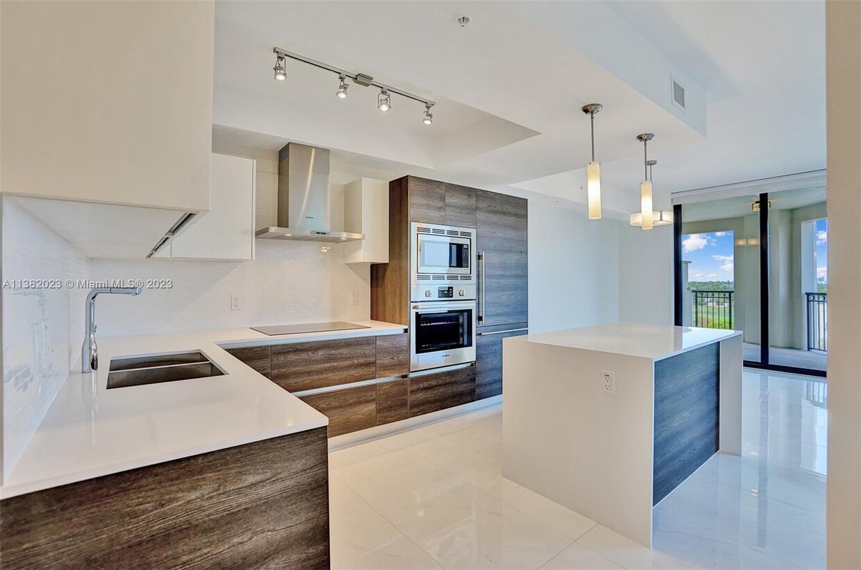 301 Altara Ave Unit 617, Coral Gables, FL 33146 Condo for Rent in Coral Gables, FL