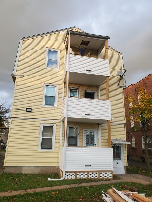 Foto del edificio - 35-37-37 Merrill St