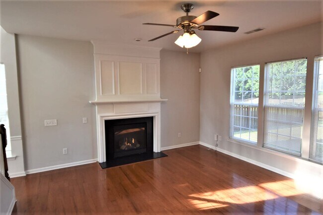 Building Photo - 11046 Holm Oak Pl