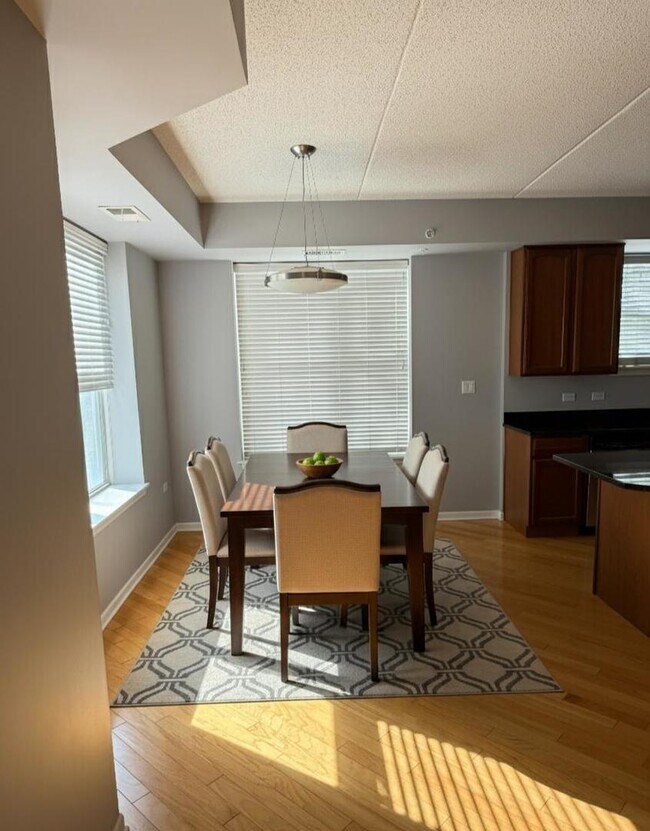 Foto del edificio - 77 N Quentin Rd