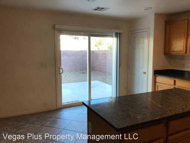 Building Photo - 4 br, 2.5 bath House - 7668 Hope Valley