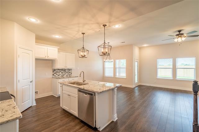 Foto del edificio - 8202 Grant Ln