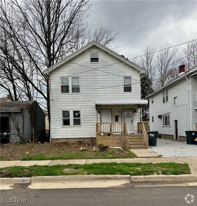 Building Photo - 1038 Clay St