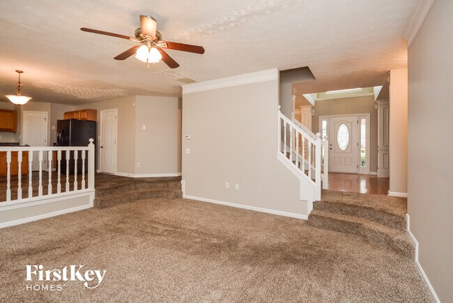 Building Photo - 65 Dogwood Pl