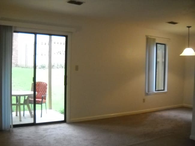 Spacious Living/Dining area - 3751 Donovan Dr