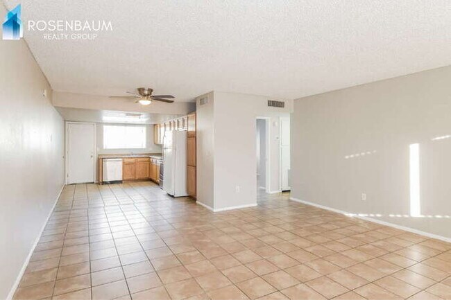 Foto del edificio - 3313 W Harmont Dr