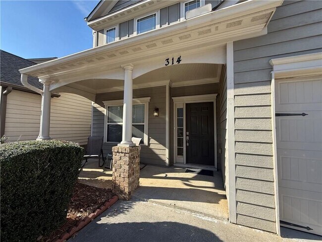 Foto del edificio - 314 Pin Oak Ave