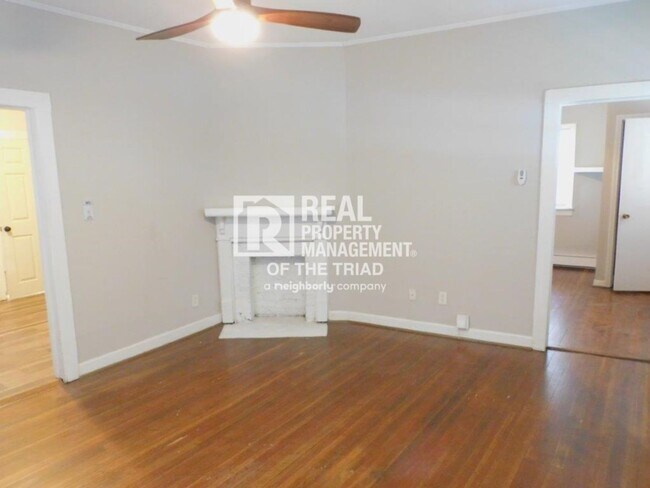 Foto del edificio - Move in special - Cozy 2 Bedroom/1 Bath Ho...