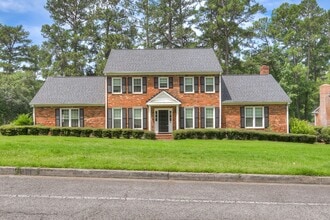 Building Photo - 3566 Pebble Beach Dr