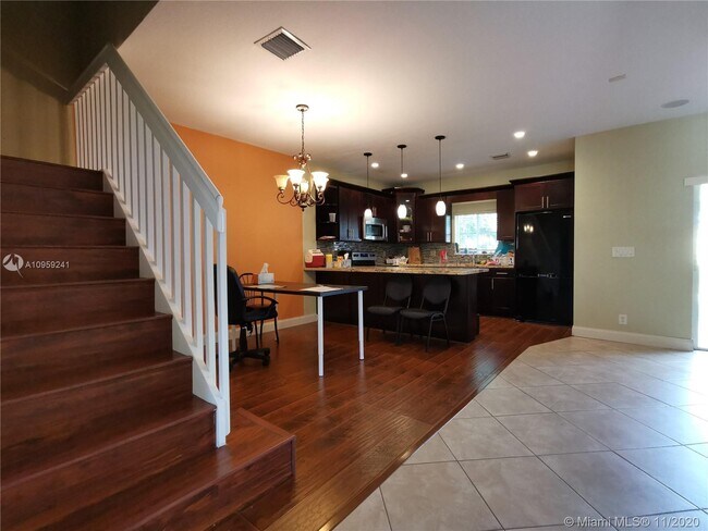Foto del edificio - 11313 NW 34th Pl