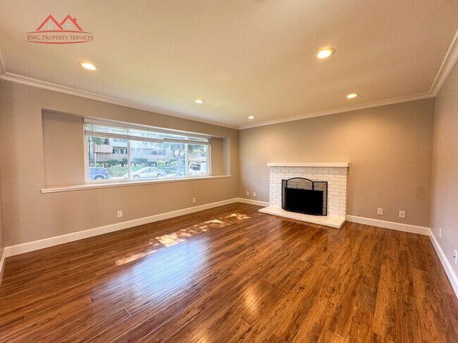 Foto del edificio - 347 Auburn Way