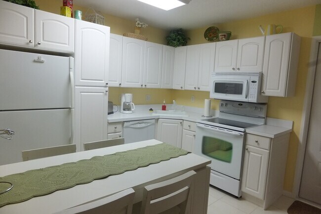 Building Photo - 8203 Sun Spring Circle