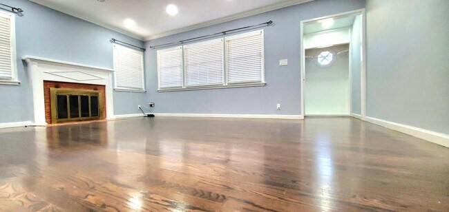 Foto del edificio - 6428 Monterey Rd