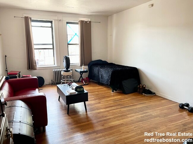 Photo - 153 Brighton Ave Apartment