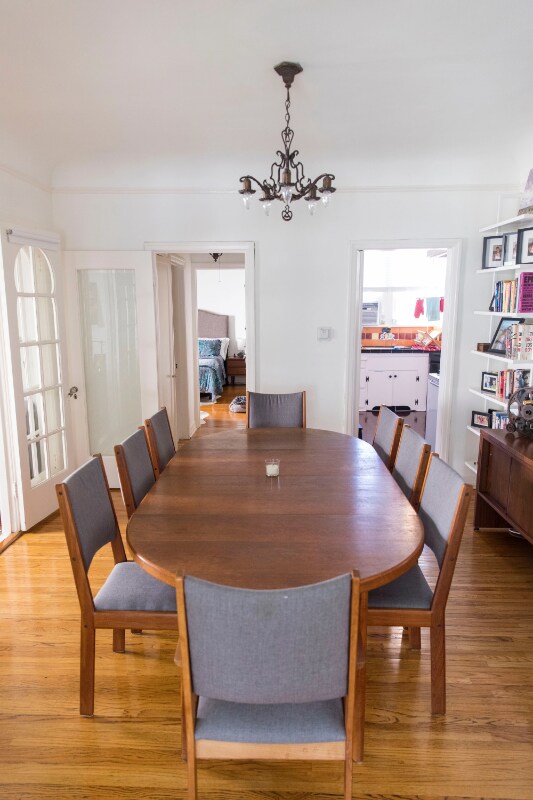 Foto del edificio - 2268 N Beachwood Dr