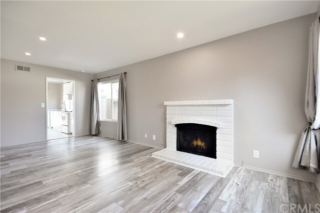 Building Photo - 14901 Waverly Ln