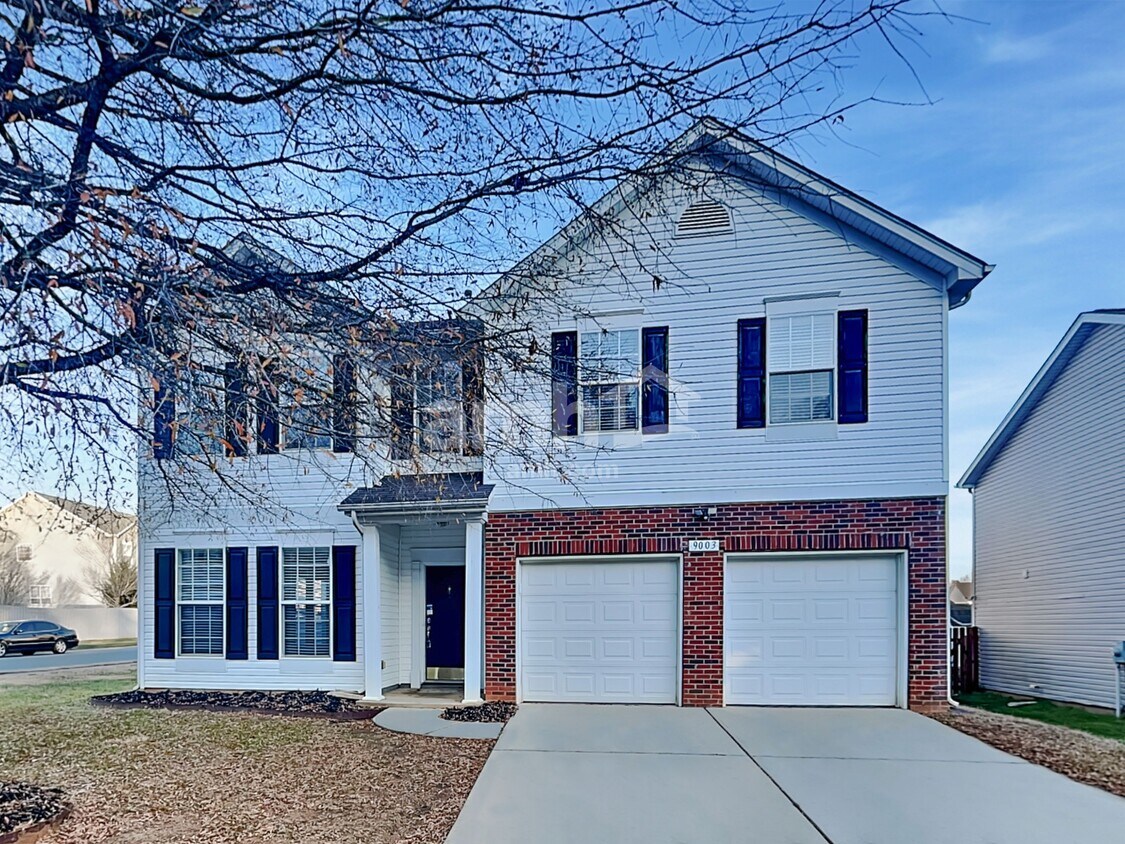 Primary Photo - 9003 Goldfields Drive
