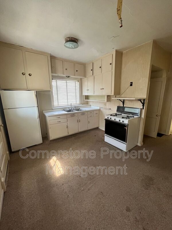 Building Photo - 1235 2nd Ave N