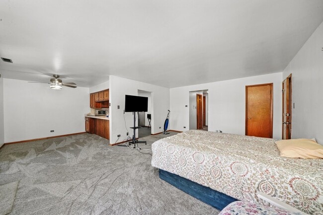 Foto del edificio - 738 E Glenwood Dyer Rd