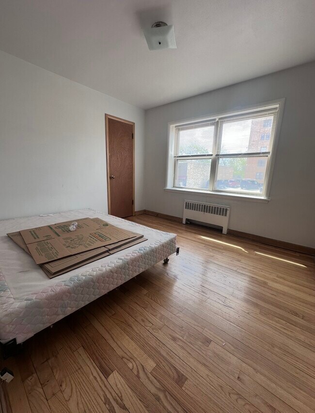Foto del edificio - 4002 N Farwell Ave