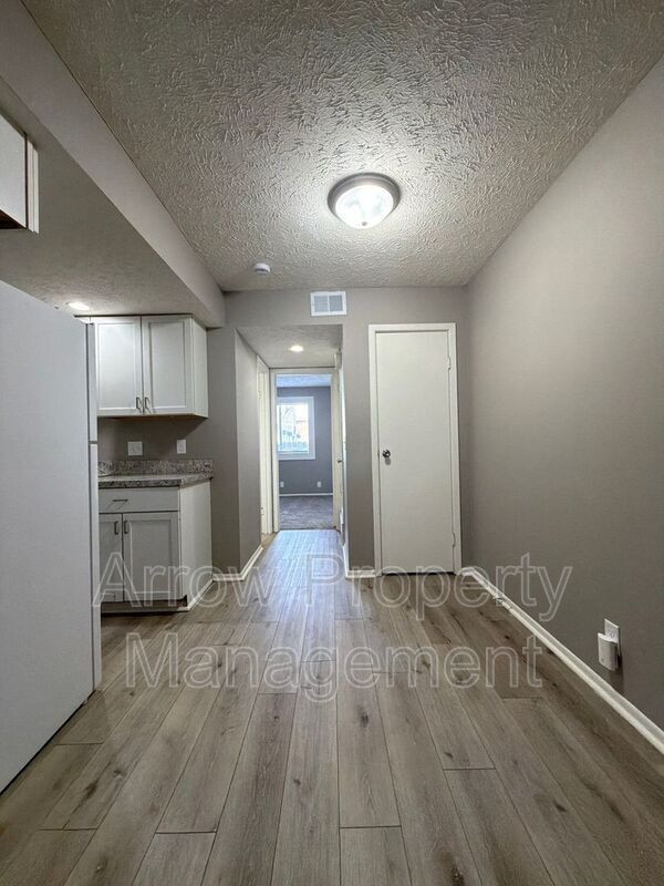 Building Photo - 2110 J St