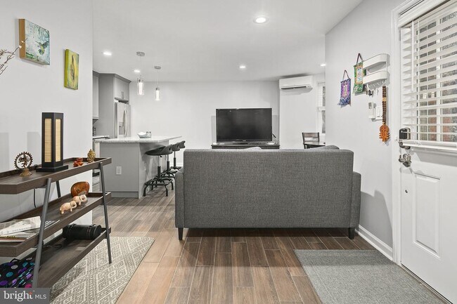Foto del edificio - 600 Q St NW