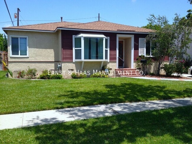 Photo - 3763 Nipomo Ave House