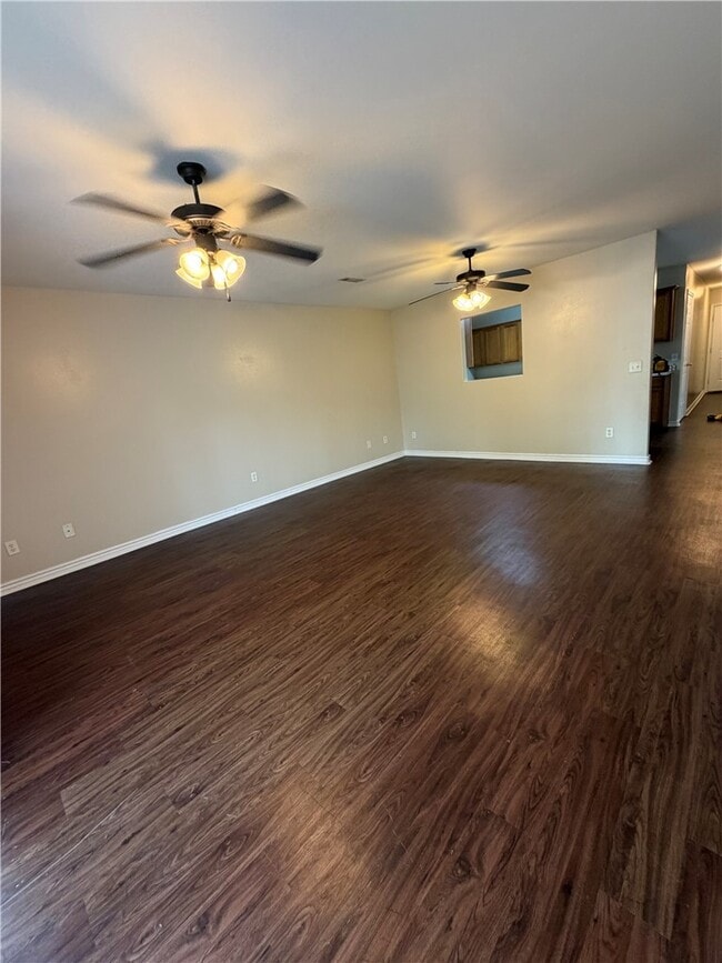 Building Photo - 231 Graystone Cir
