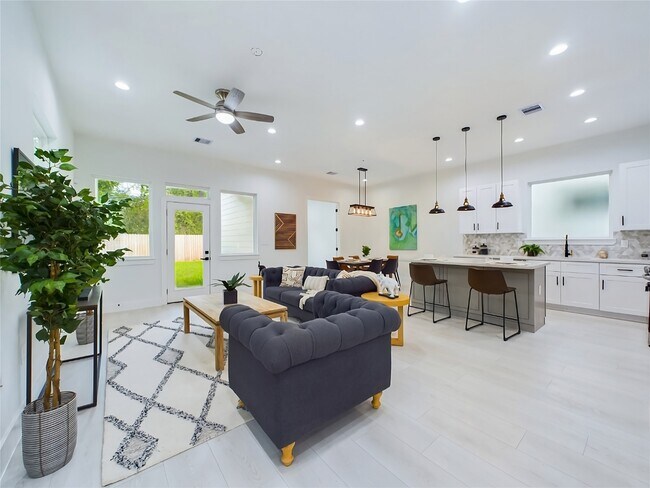 Foto del edificio - 2408 Dalview St