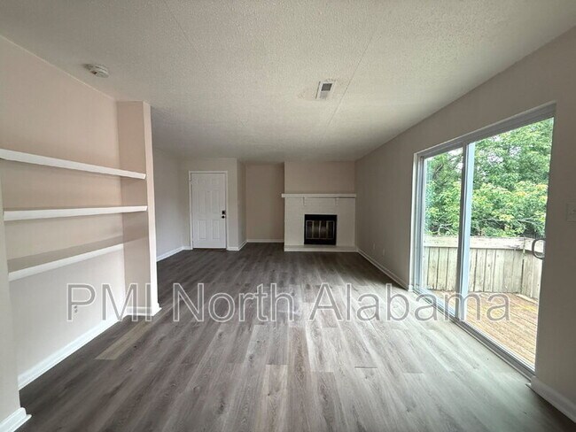 Foto del edificio - 4916 Cotton Row NW