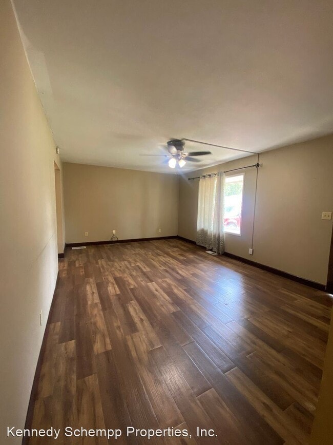 Building Photo - 3 br, 1 bath House - 2805 Cardigan Drive