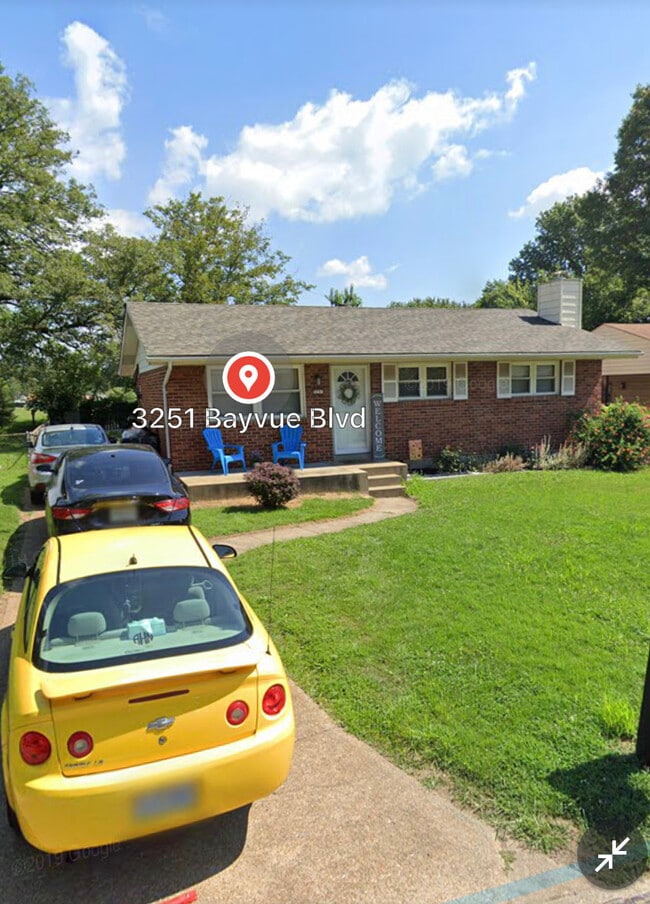 Building Photo - 3251 Bayvue Blvd