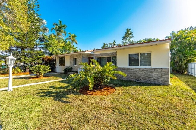 Foto del edificio - 3965 SW 60th Ct