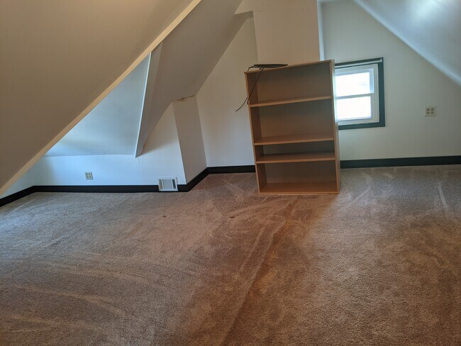 Additional loft space - 1258 Vestal Ave