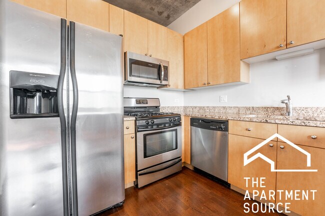 Building Photo - 1464 S Michigan Ave