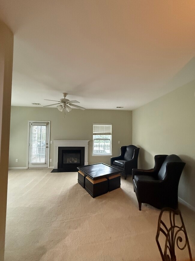 Building Photo - 9568 Kings Parade Blvd