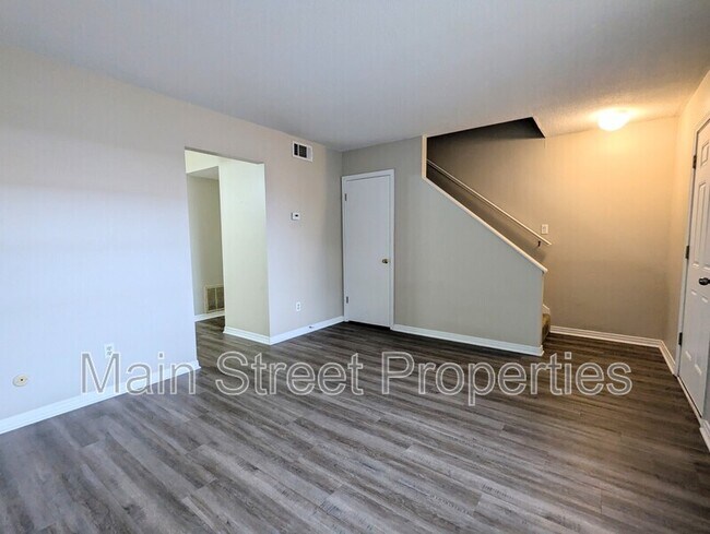 Foto del edificio - 6220 Lanier Dr