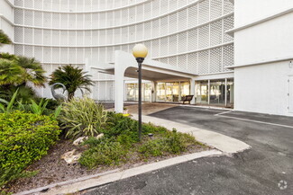 Building Photo - 1601 Ocean Dr S